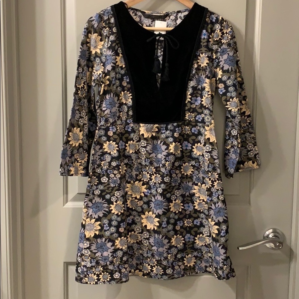 🦋ZARA Floral Boho dress